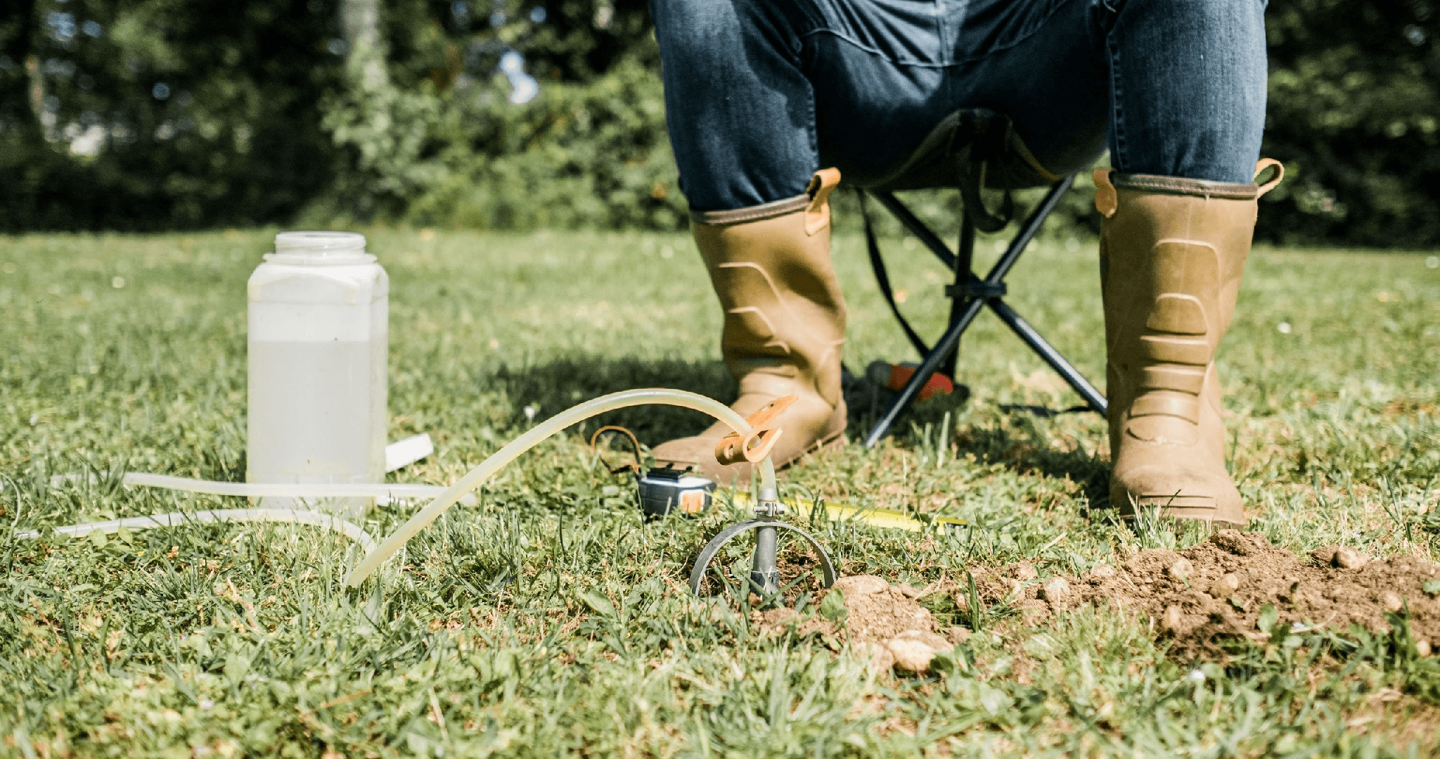 Essai d'infiltration sur le terrain — mesure de perméabilité pour dimensionner la filière ANC